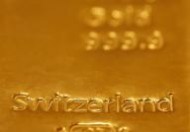 الذهب الفوري يهبط 1.2 %  مع ارتفاع الدولار