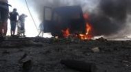 سكان:غارات جوية تقصف رتلا عسكريا للحوثيين كان في طريقه لعدن