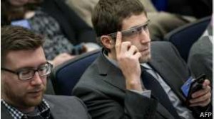 131218133546_google_glasses_304x171_afp