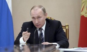 بوتين يقول إنه يهدف لحل الأزمة السورية بالوسائل الدبلوماسية