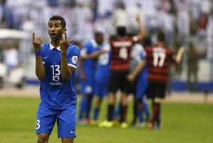 طاقم تحكيم مجري لإدارة مباراة الأهلي والهلال في الدوري السعودي