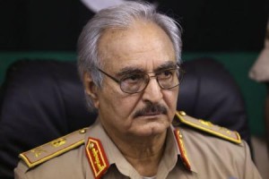 متحدث: البرلمان الليبي يقترح تكليف حفتر بقيادة الجيش