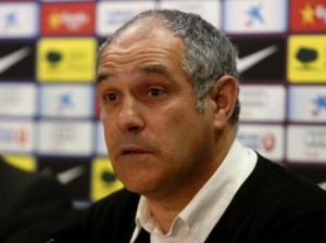 برشلونة يقيل زوبيزاريتا مدير كرة القدم بالنادي