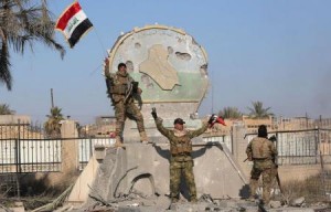 اختباء المقاتلين وزرع الألغام يؤخران عودة المدنيين إلى الرمادي