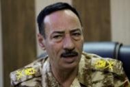 اللواء نجم الجبوري أحد كبار قادة الهجوم على تنظيم الدولة الإسلامية في مدينة الموصل العراقية يتحدث خلال مقابلة مع رويترز بالقرب من الموصل يوم 17 يونيو حزيران 2016. تصوير: آري جلال - رويترز