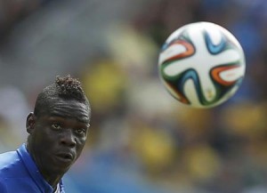 ليفربول يكمل صفقة ضم بالوتيلي من ميلانو