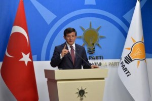 اللجنة العليا للانتخابات في تركيا تقترح أول نوفمبر موعدا لانتخابات مبكرة