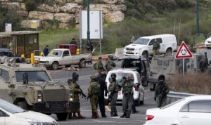الجيش الإسرائيلي: مقتل ثلاثة فلسطينيين هاجموا جنودا في الضفة الغربية