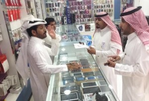 تؤكد وزارة العمل والتنمية الاجتماعية استمرار حملات التفتيش على قطاع الات...