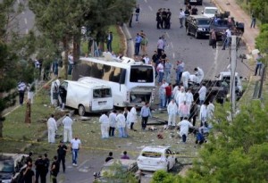 مصادر: إصابة خمسة أشخاص في انفجار قنبلة بجنوب شرق تركيا