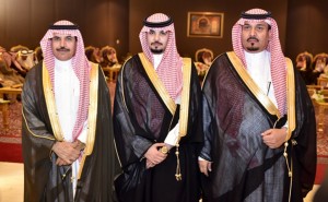 والد العروس العميد  محمد البراق       العريس      والد العريس اللواء الركن  نقاء بن شافي العصيمي