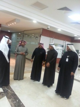 وكيل الوزارة المساعد يتحدث الى مدير عام فرع الوزارة بالرياض عن آليات الت...